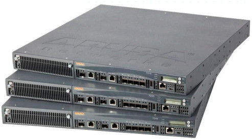 Contrôleur 7205-RWJW735A 4XCombo 2XSFP de 256AP Aruba Wireles