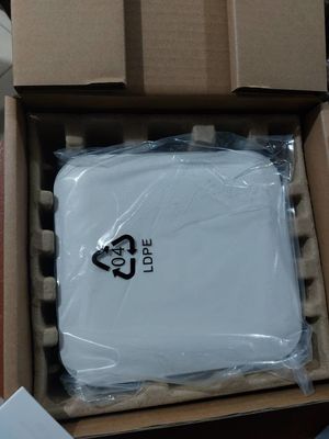 Points d'accès extrêmes intégrés AP7532-67030-1 - double radio 802.11ac/802.11n 3X3 MIMO de réseaux d'antenne de WR