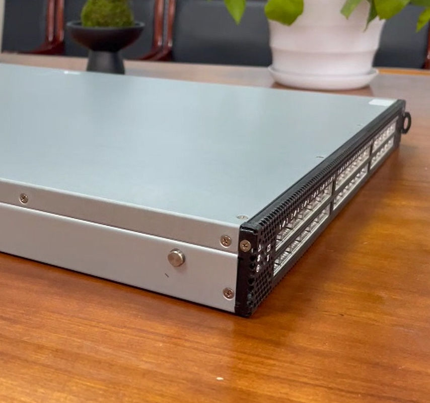 40 Port Mellanox Commutateur à bande Infini non bloquant géré HDR 200 Gb/S MQM8700-HS2F