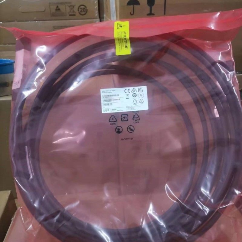Mellanox Nvidia MCA4J80-N 800 Go/s Twin-Port OSFP vers 2x400 Go/s OSFP Infiniband Acc MCA4J80-N005 (980-9I602-00N005)