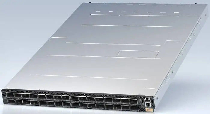 MQM9790-NS2F Commutateur réseau Mellanox P2C Airflow 64 Port NDR 32 Port OSFP non géré