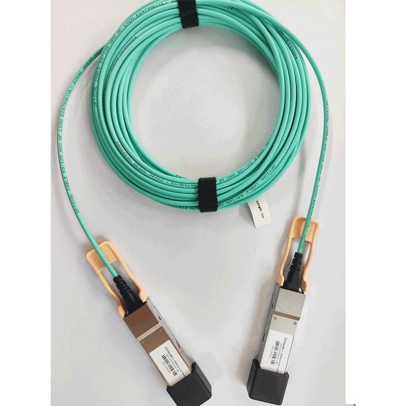 200G QSFP56 câble optique actif 26.56GBaud vitesse de transmission de données Compatible avec OM3 / OM4 type de connecteur QSFP56 connecteur